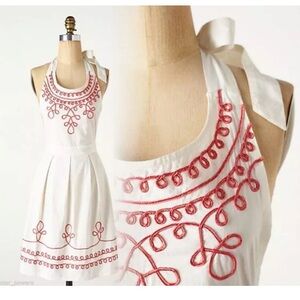 Anthropologie Apron LOOP-DI-LOOP Halter Embroidered Red White Cotton Kitchen NWT